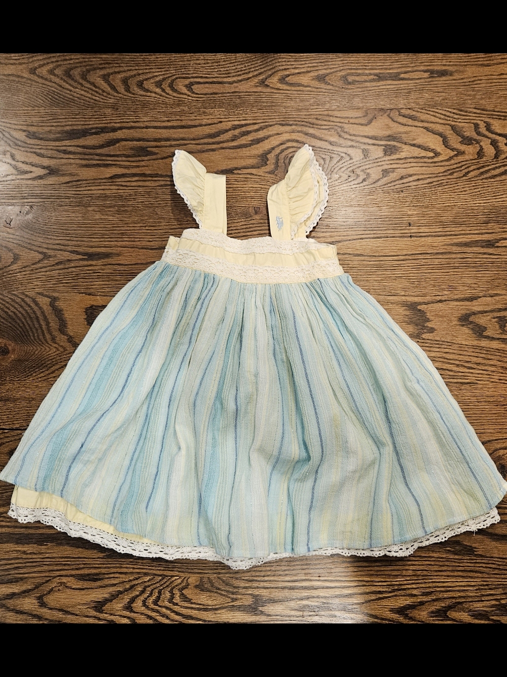 Well Dressed Wolf Size 6 Cameron Dress